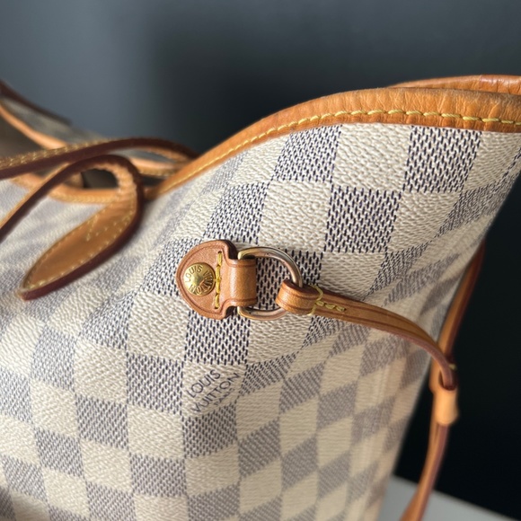 Louis Vuitton | Neverfull MM Damier Azur - Picture 3 of 16